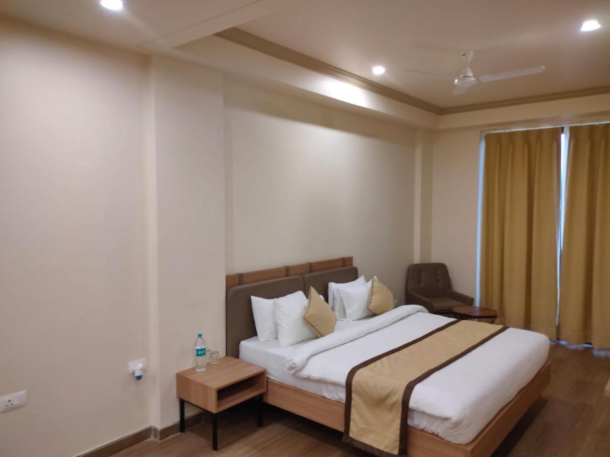 Hotel The Golf 1 Lucknow Luaran gambar