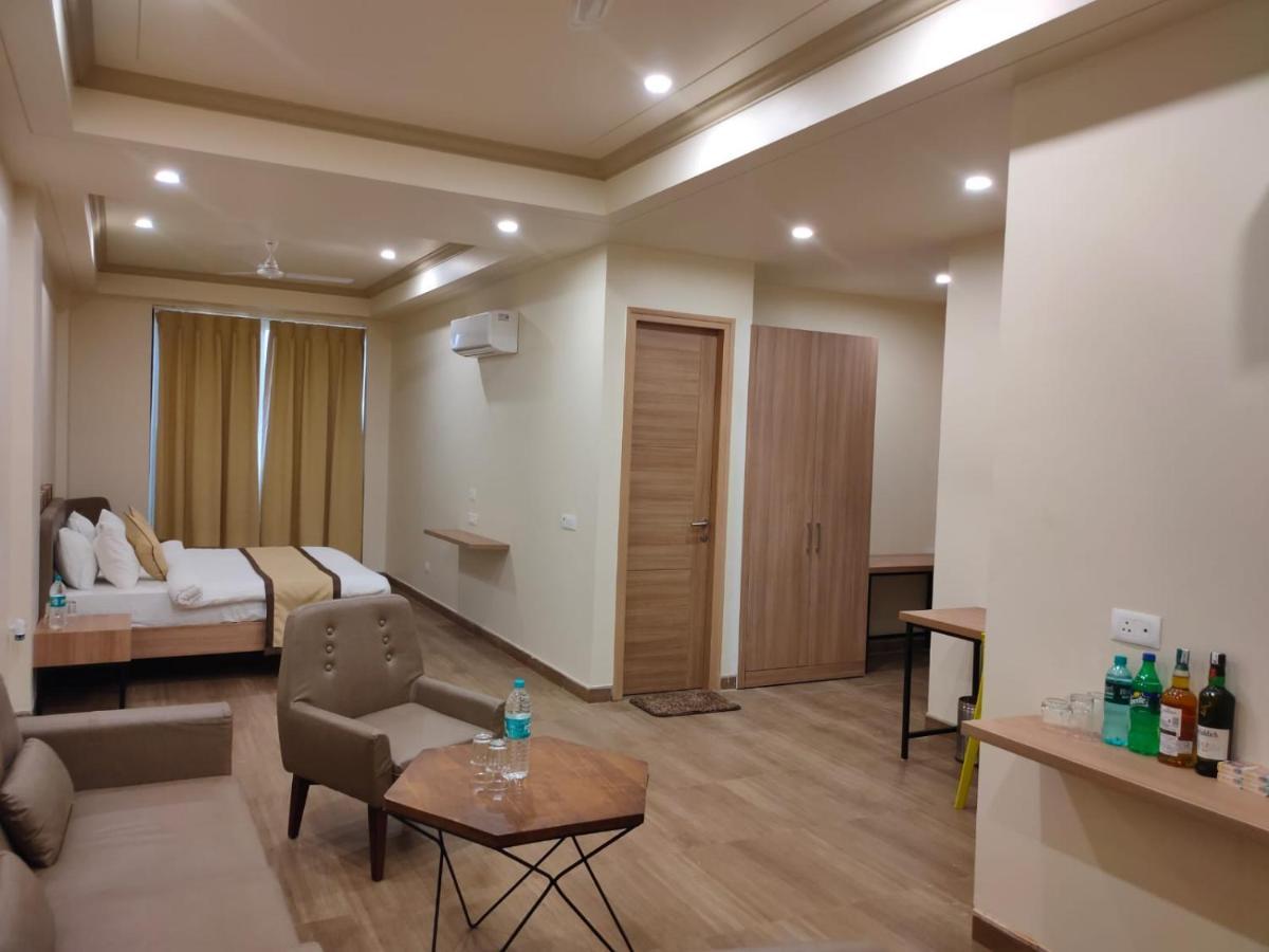 Hotel The Golf 1 Lucknow Luaran gambar